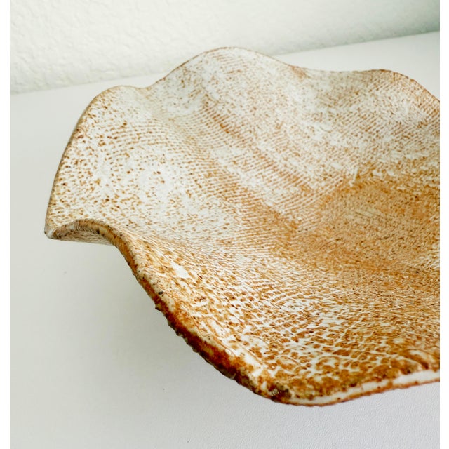 1970s Ruffled Studio Pottery Footed Bowl, Signed For Sale - Image 5 of 10
