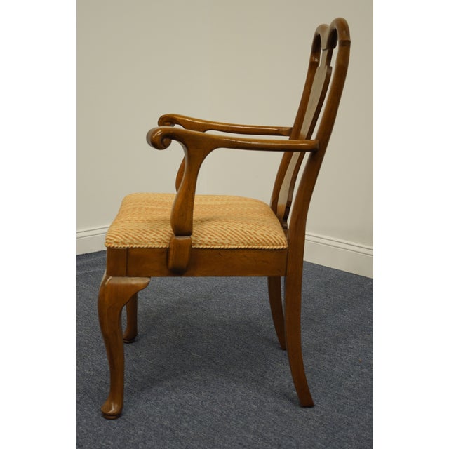 Antique Davis Co. Walnut Traditional Style Splat Back Dining