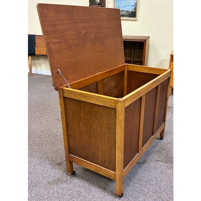 Vintage Oak Lift Top Blanket Chest / Toy Chest c.1940 For Sale - Image 9 of 11