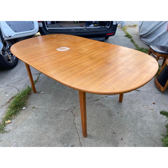 Vintage Mid Century Teak Butterfly Leaf Dining Table – Drop Leaf Oval Table Needs Restoration For Sale In Sacramento - Image 6 of 12