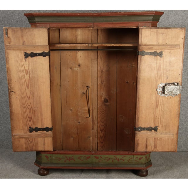 Antique Baroque Cabinet in Painted Softwood, 1750 For Sale - Image 10 of 18