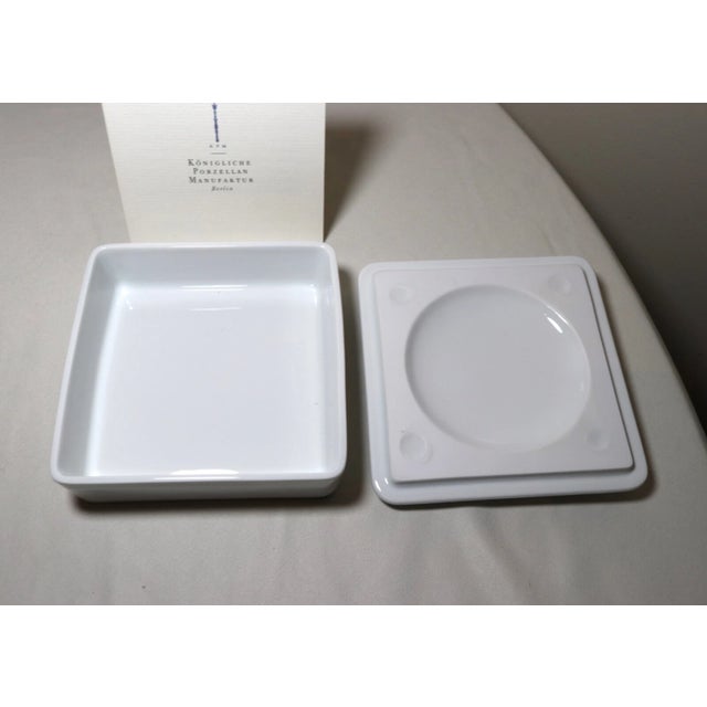 1950s Vintage KPM German Porcelain Jewelry Cameo Dresser Box Johann Sebastian Müller For Sale - Image 5 of 8