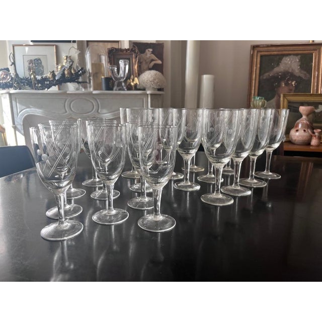 Chiseled Glasses, 1950s, Set of 20 For Sale - Image 16 of 16