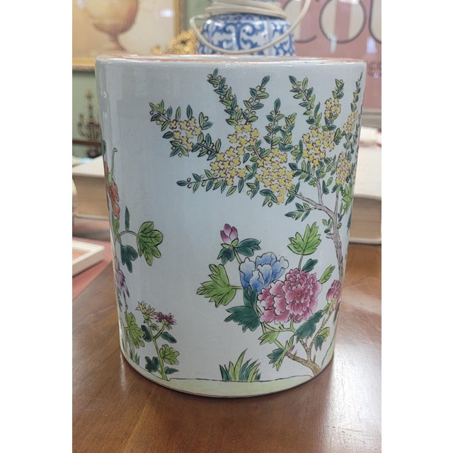 Chinese 19th Century Chinese Porcelain Brush Holder For Sale - Image 3 of 11