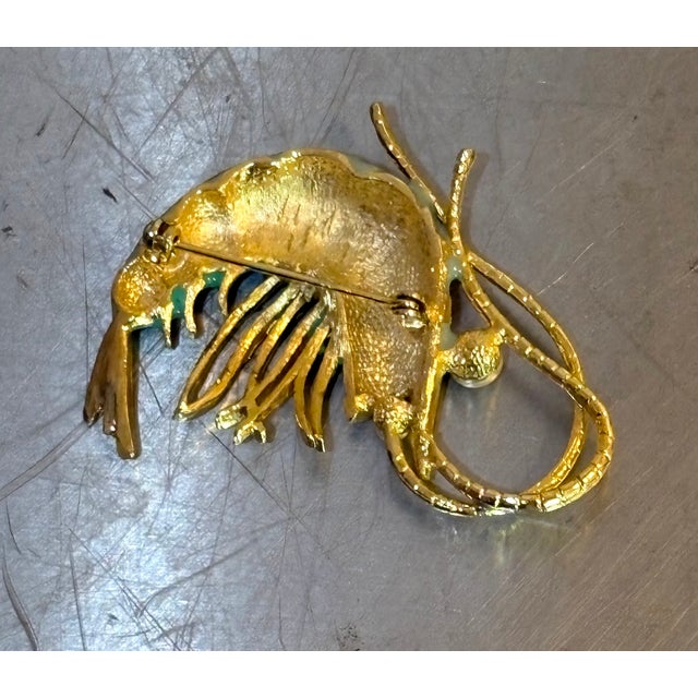 Gold Tone / Green Swirl & Faux Pearl Shrimp Brooch For Sale - Image 4 of 4