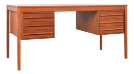 Example of Torbjørn Afdal Desks