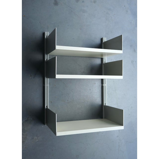 A lovely little version of the well-known model 606 Universal system designed by Dieter Rams for Vitsoe. This is an early...