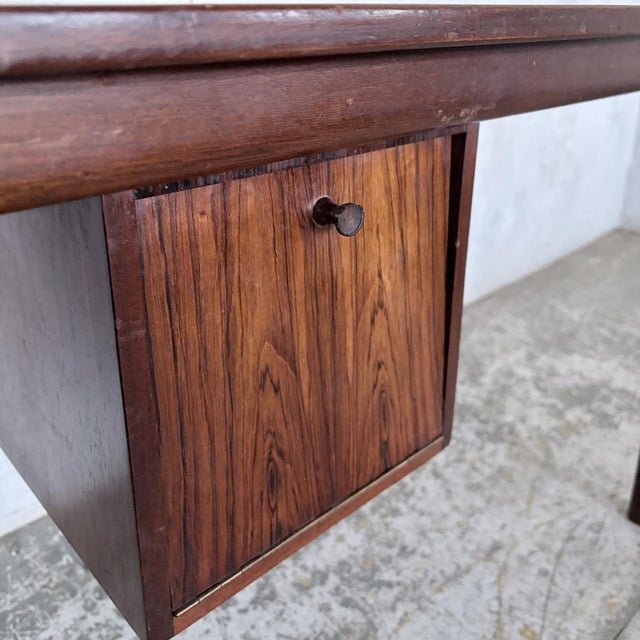 Brown Mid-Century Danish Rosewood Coffee Table from Omann Jun, 1960s For Sale - Image 8 of 9