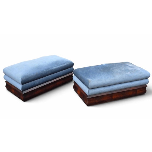 Traditional Pair of American Empire Figured Mahogany Box-Seat Ottomans With Ogee-Molded Bases, Circa 1850 For Sale - Image 3 of 9