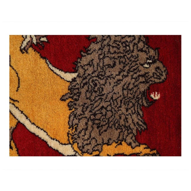 Thanks to its origin the carpet has been crafted in the most traditional craftsmanship over months of handicraft. With its...