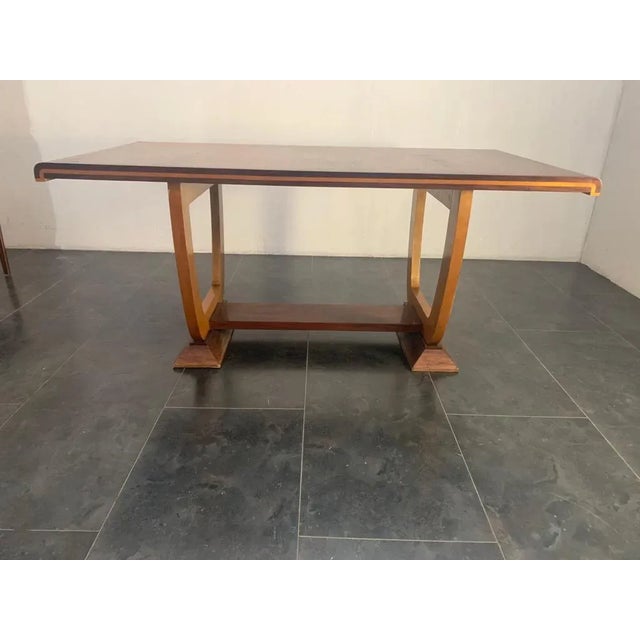 Elm & Maple Dining Table, 1940s, in Very Good conditions. Designed 1920 to 1949