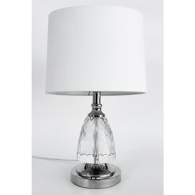Faceted Glass, Chrome Table Lamp, Drum Shade. Lucite Finial Offered for sale is an elegant modern faceted glass and chrome...