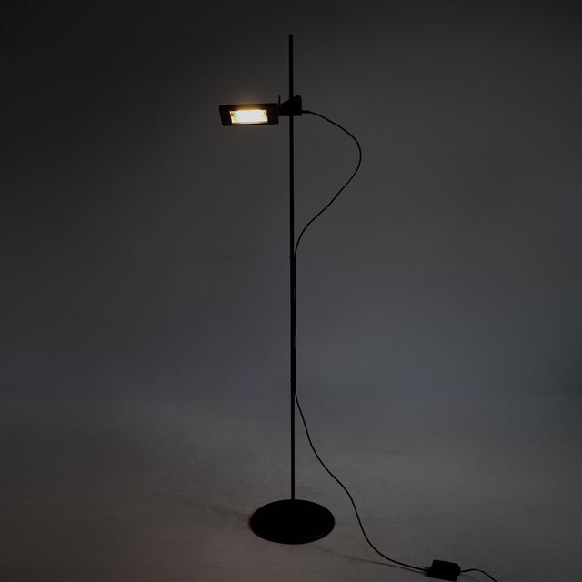 Italian 1980s Tronconni Floor Lamp by Raul Barbieri and Giorgio Marianelli For Sale - Image 3 of 12