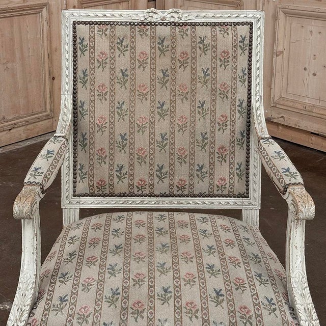19th Century Louis XVI Painted Salon Armchair ~ Fauteuil For Sale - Image 9 of 17