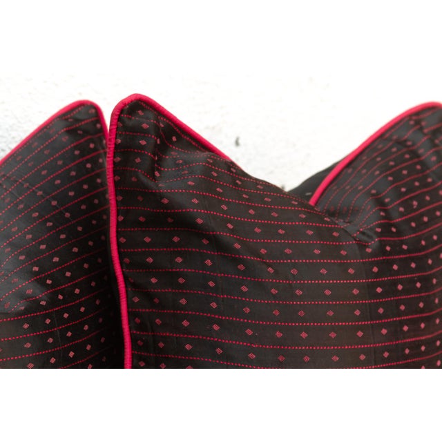 Indian Pair of Lakhpat Dotted Gujarati Mashru Pillows For Sale - Image 3 of 7