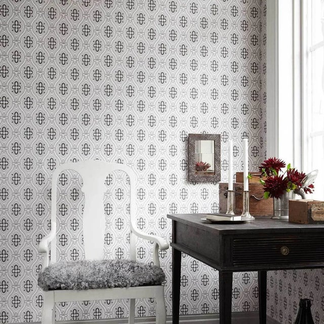 Mid-Century Modern Borastapeter Pigkammaren Wallpaper in Umber For Sale - Image 3 of 4