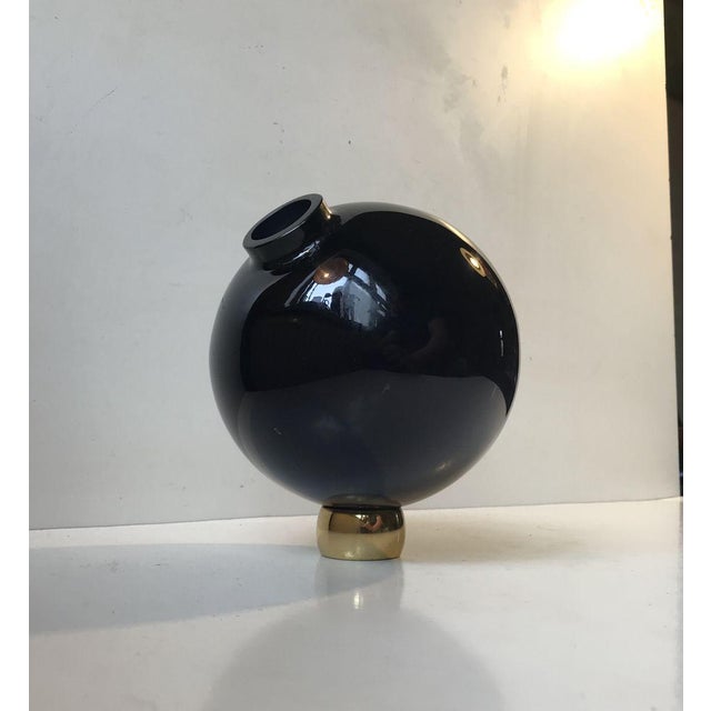 Rocking Spherical Glass Vase by Birgitta Watz for Lindshammar, 1995 For Sale - Image 12 of 12