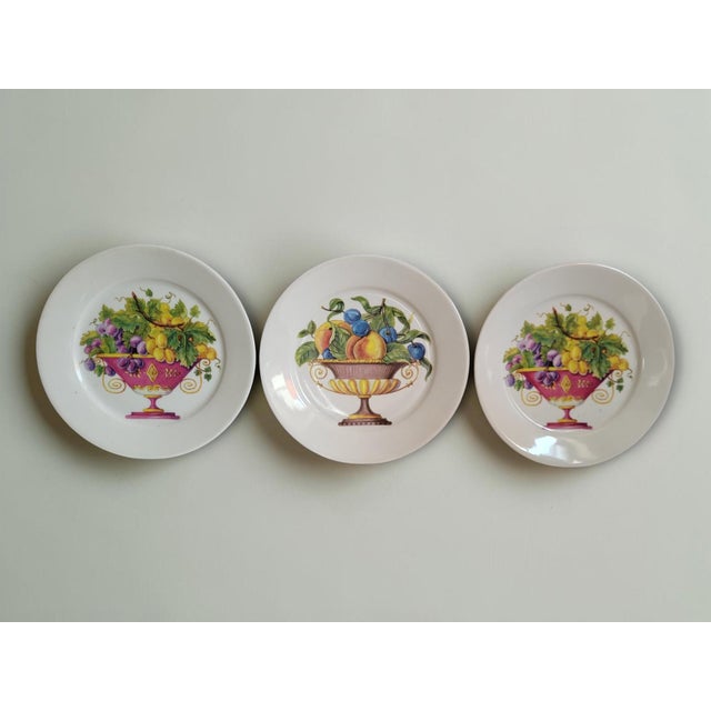 White Pie Service and Platter and Plates in Limoges Porcelain, 1960s, Set of 7 For Sale - Image 8 of 9