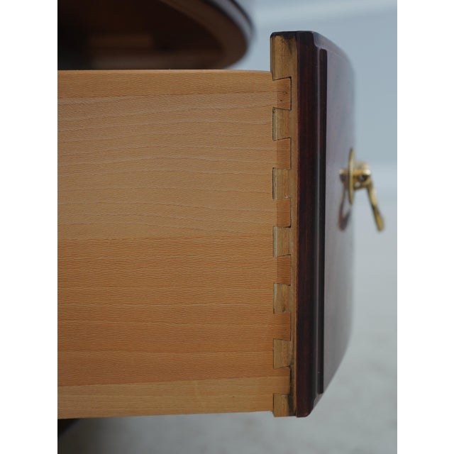 Pair Thomasville 3 Drawer Mahogany Bowfront Nightstands For Sale In Philadelphia - Image 6 of 18