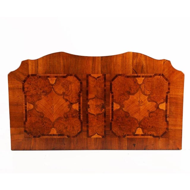 Baroque Chest of Drawers in Walnut, 1750s For Sale - Image 14 of 17