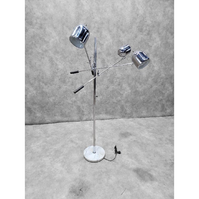 Mid Century Modern Chrome and Marble Triennale Floor Lamp for Arredoluce Italy For Sale In Chicago - Image 6 of 6