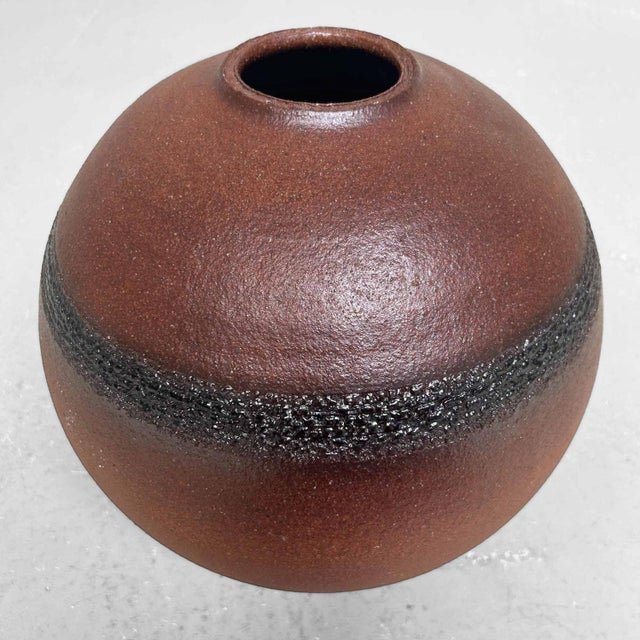 Mid-Century Shigaraki Ikebana Flower Vase, 1970s For Sale - Image 13 of 15