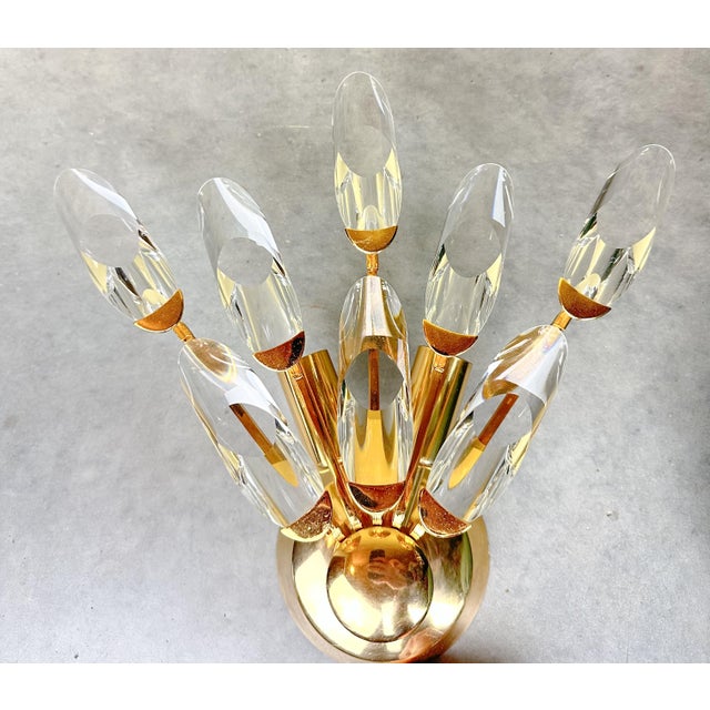 Beautiful wall lamp by Oscar Torlasco for Stilkronen, Italy, made in the mid-century (1960s/1970s). It is made of gilded...