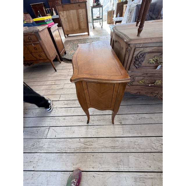 1910s French Louis XV Bleached Marble Top Chest of Drawer / Commode For Sale - Image 11 of 12