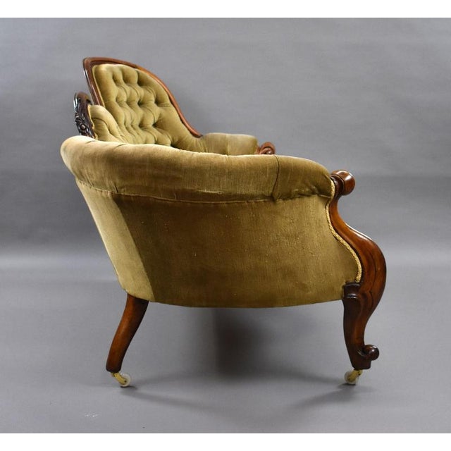 Victorian Walnut Chaise Lounge, 1880 For Sale - Image 6 of 9