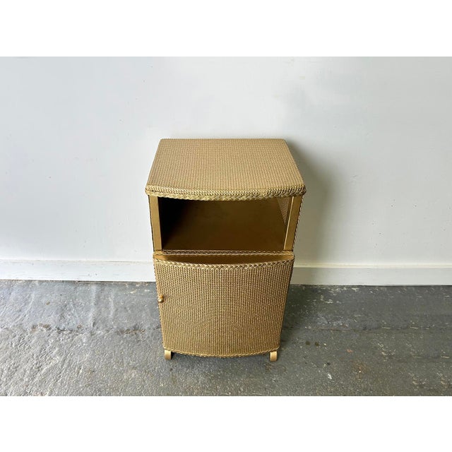 Vintage Bedside Cabinet in Champagne Gold Woven Fibre from Lloyd Loom, 1940s For Sale - Image 4 of 11