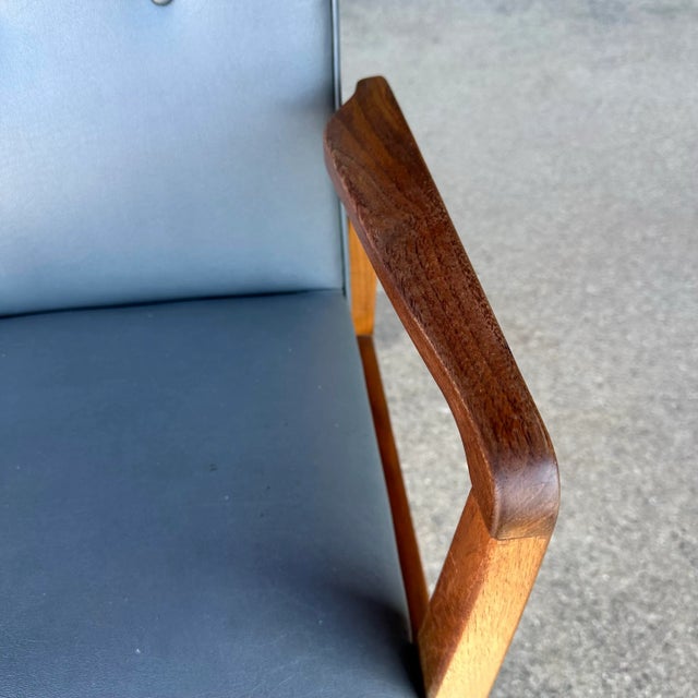 Mid 20th Century Pair of Jens Risom Walnuts Side Chairs For Sale - Image 5 of 12