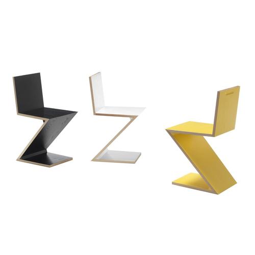 Mid-Century Modern Zig Zag Chair by Gerrit Rietveld for Cassina For Sale - Image 3 of 11