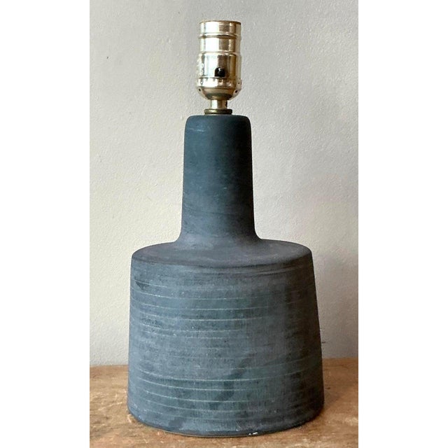 Gordon Martz Vintage MCM Martz Ribbed Desk Lamp For Sale - Image 4 of 9