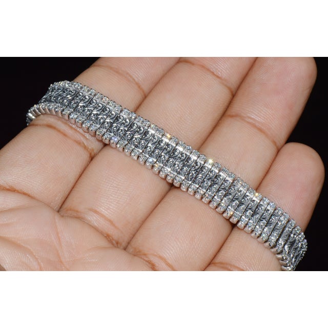 Authentic Roberto Coin 18k White Gold 2.08Cts Natural Diamond Flexible Link Bracelet For Sale - Image 12 of 17