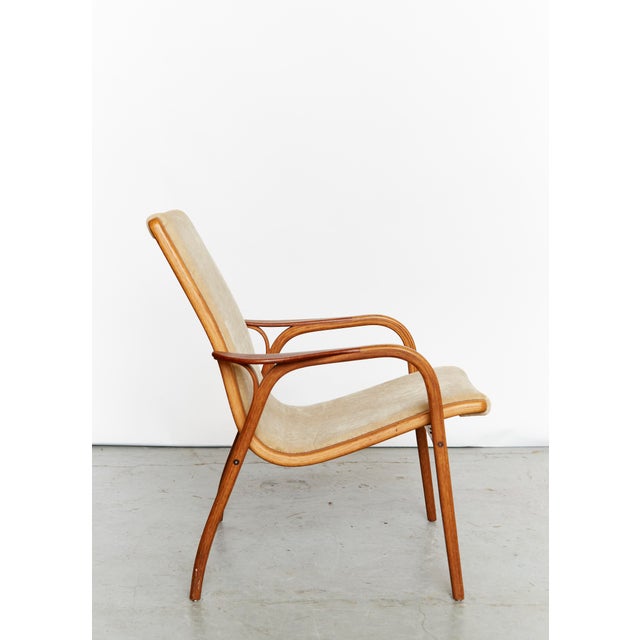 A timeless classic by Swedish designer Yngve Ekström from 1956. This piece of furniture impresses with its perfect blend...