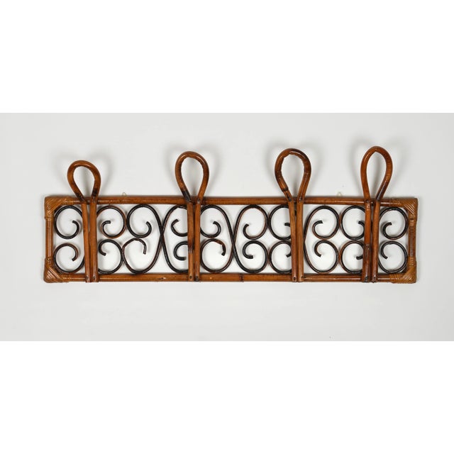 1960s Mid-Century Italian Rattan and Bamboo Wall Coat Rack Stand, 1960s For Sale - Image 5 of 10