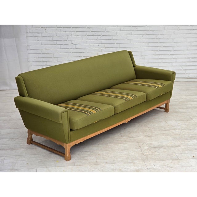 3-Seater Danish Sofa in Green Furniture Wool and Oak Wood, 1970s For Sale - Image 6 of 18