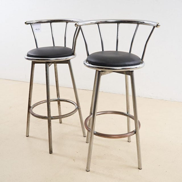 Pair of chrome stools from the 70s height: 100 width: 55 depth: 41 seat height: 76 additional information style: vintage...