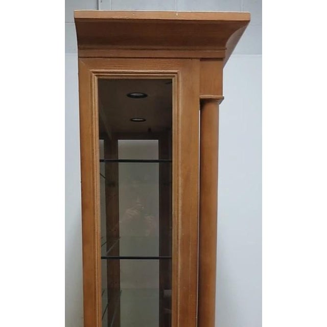 Great shape, tight and sturdy. Light wear. Measurements ( L x W x H ) 58 x 21 x 82.5.....Please see our photos as they are...