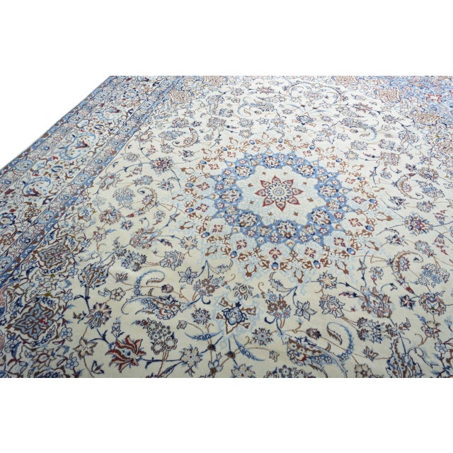 Hand-Knotted Nain 9LA Oriental Rug with Silk in Cream & Blue For Sale - Image 4 of 12