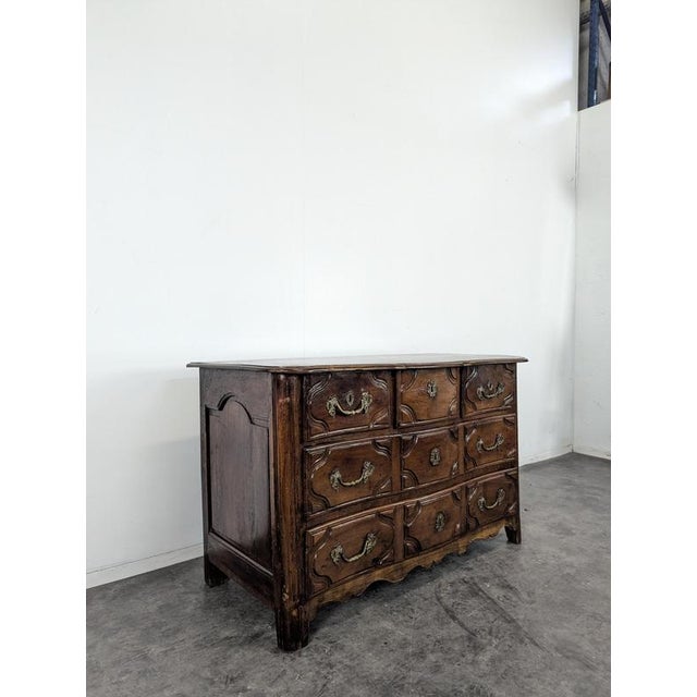 Parisian Louis XIV Chest of Drawers in Walnut, in Very Good conditions.