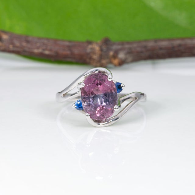 2020s 1.74Ct Bi-Color Tourmaline Estate Ring With Sapphire Accents in Solid 14k Gold, Size 6.75 For Sale - Image 5 of 9