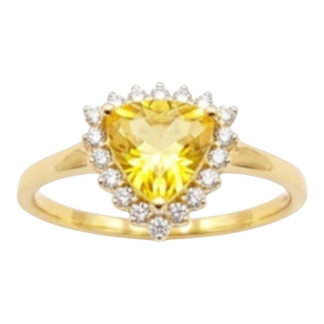 Natural Yellow Sapphire 0.75cts & Diamond 0.15cts Ring in 18k Gold For Sale