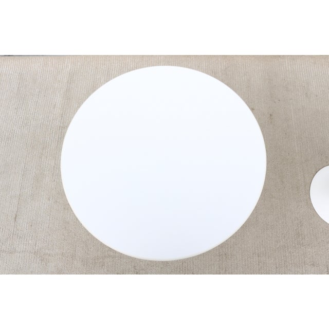 Mid-Century Modern Knoll Eero Saarinen 20" Round White Tulip Side Tables, a Pair For Sale - Image 10 of 18