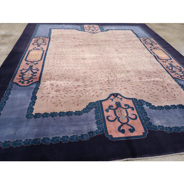 Galerie Shabab Collection Mid-20th Century Chinese Art Deco Room Size Carpet For Sale In New York - Image 6 of 8