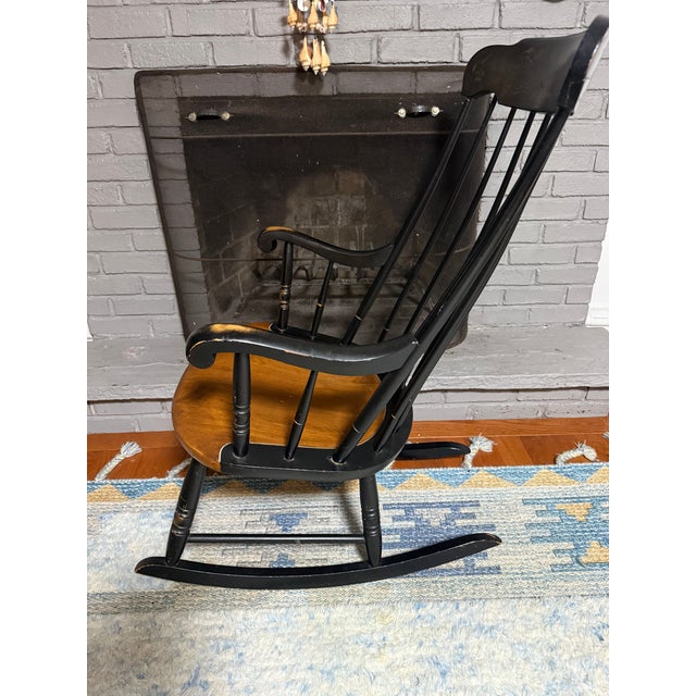 Authentic 19th Century L. Hitchcock Windsor Rocking Chair — Hitchcocksville, Conn. For Sale In New York - Image 6 of 9
