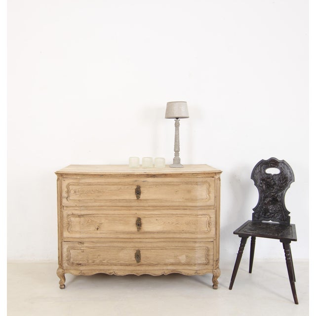 Provincial Baroque chest of drawers from the Aachen region. Second half of the 18th century. Crafted from solid oak....