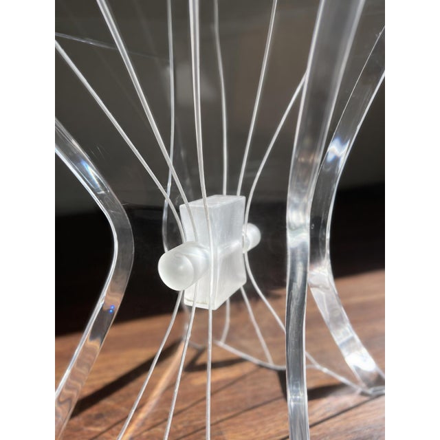 Vintage 1970s Lucite Butterfly End Table – Hollywood Regency MCM For Sale - Image 4 of 10