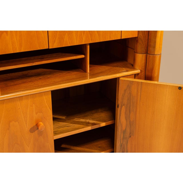 Wood Mod. Scuderia Highboard in Walnut by Scarpa for Bernini, Italy, 1970s For Sale - Image 7 of 13