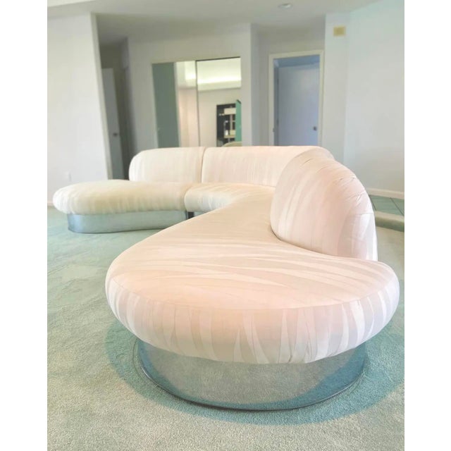 Late 20th Century Vintage 1960s Serpentine Sectional Sofa With Chrome Base | by Milo Baughman for Thayer Coggin For Sale - Image 5 of 15